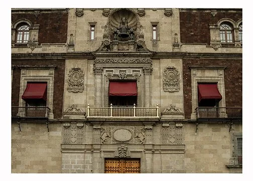 Photograph from Valeria Contreras’s México series titled Palacio Nacional.